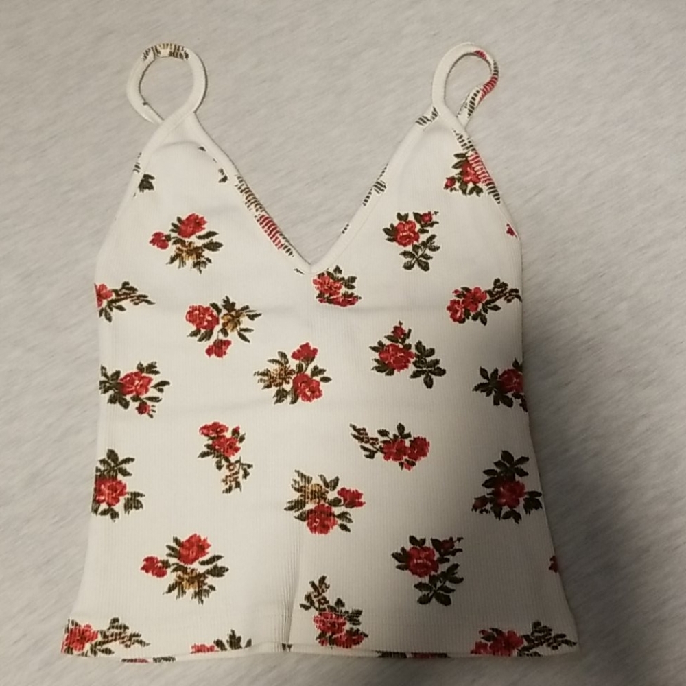 Floral tank🌻🌻